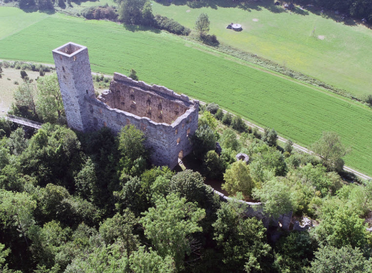 Burgruine Niedersulzbürg, Germany